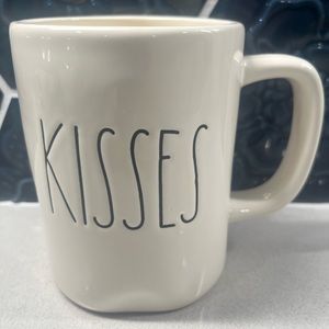 Rae Dunn kisses mug